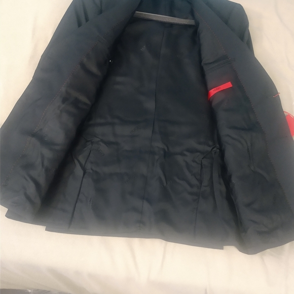 Hugo Boss suit separate black jacket - Picture 2 of 4